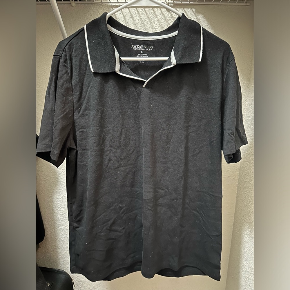 Kenneth Cole no button collar